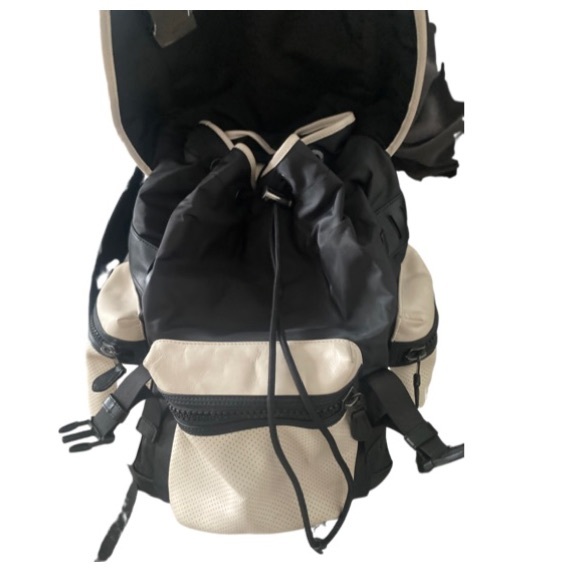 Coach Terrain backpack - Authentic. Pre owned like new - Picture 4 of 8